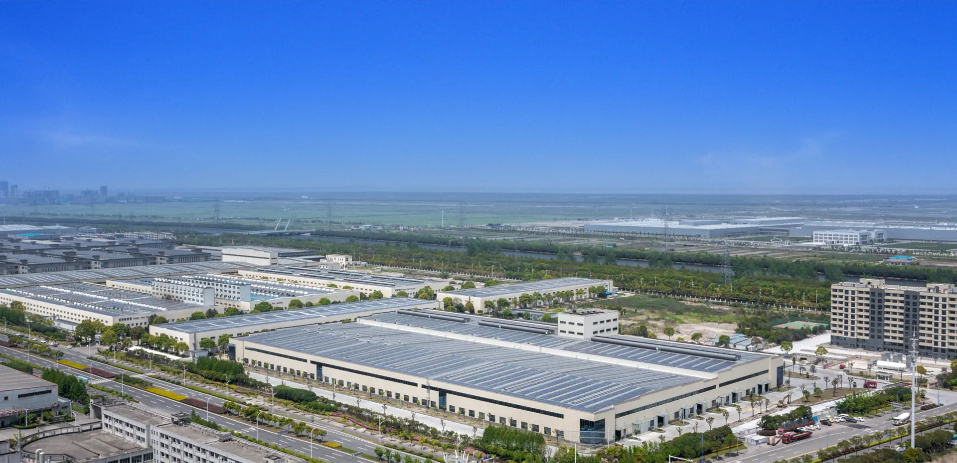 Guangdong Dejiyoupin Doors and Windows Co., Ltd. hovedkvarter og produktion