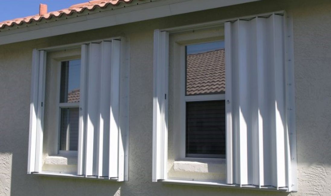 TOMA - Hurricane Shutters Aluminium Harmonika Foldeskodder til Udendørs Vinduer og Døre