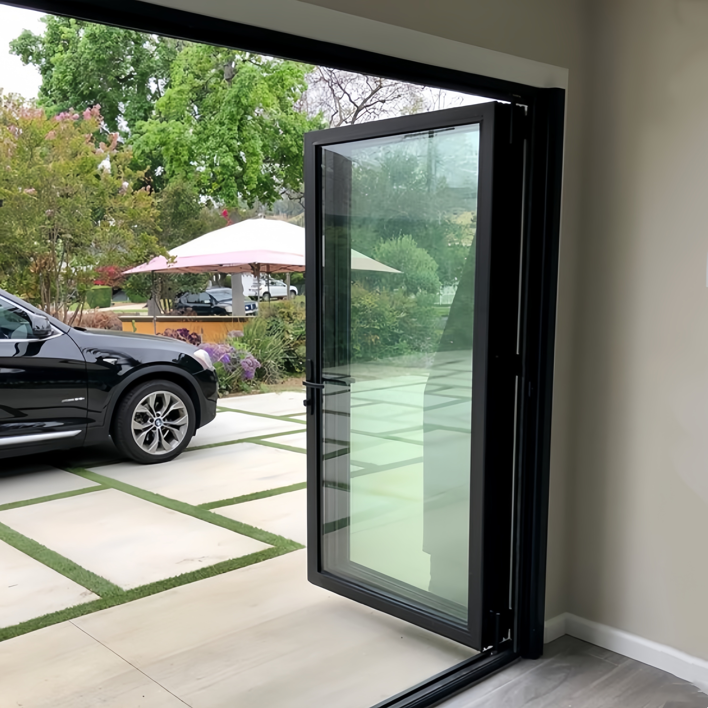 Tilpasset veranda udvendig harmonika bifold dør glas skydedør terrasse bifold flere paneler aluminium bifold dør til salg
